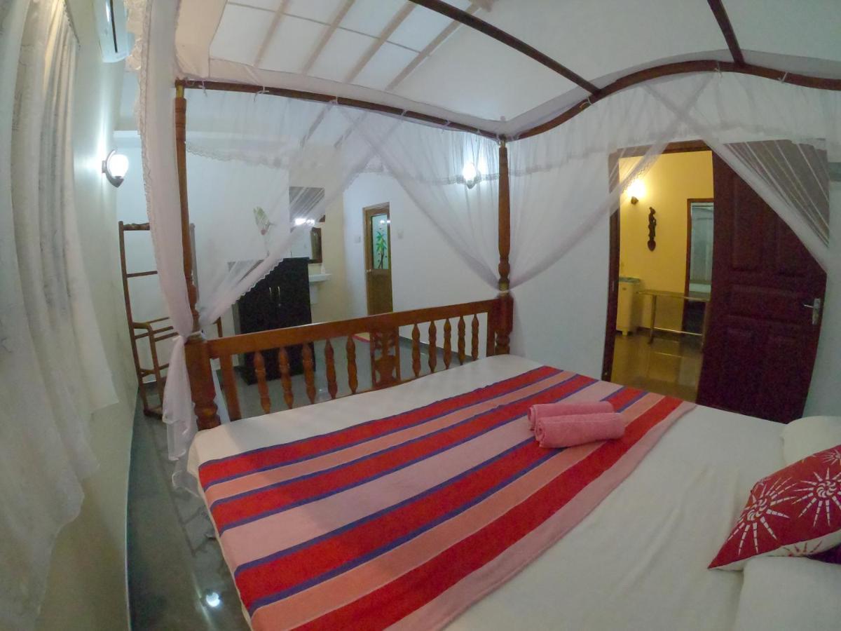 Villa Girilena Hikkaduwa Exterior foto
